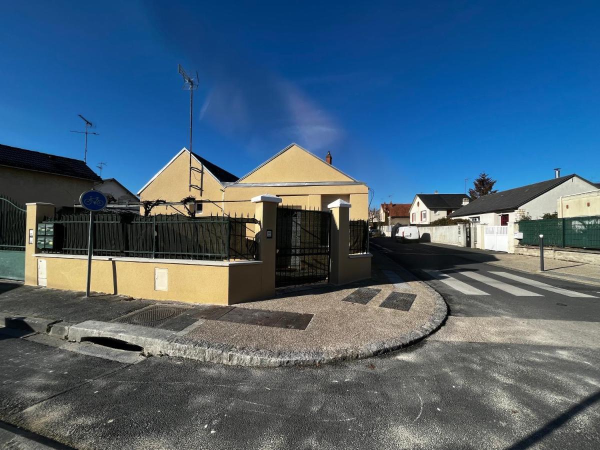 Studios Au Quartier Pavillonnaire Rue D Ambert Ορλεάνη Εξωτερικό φωτογραφία